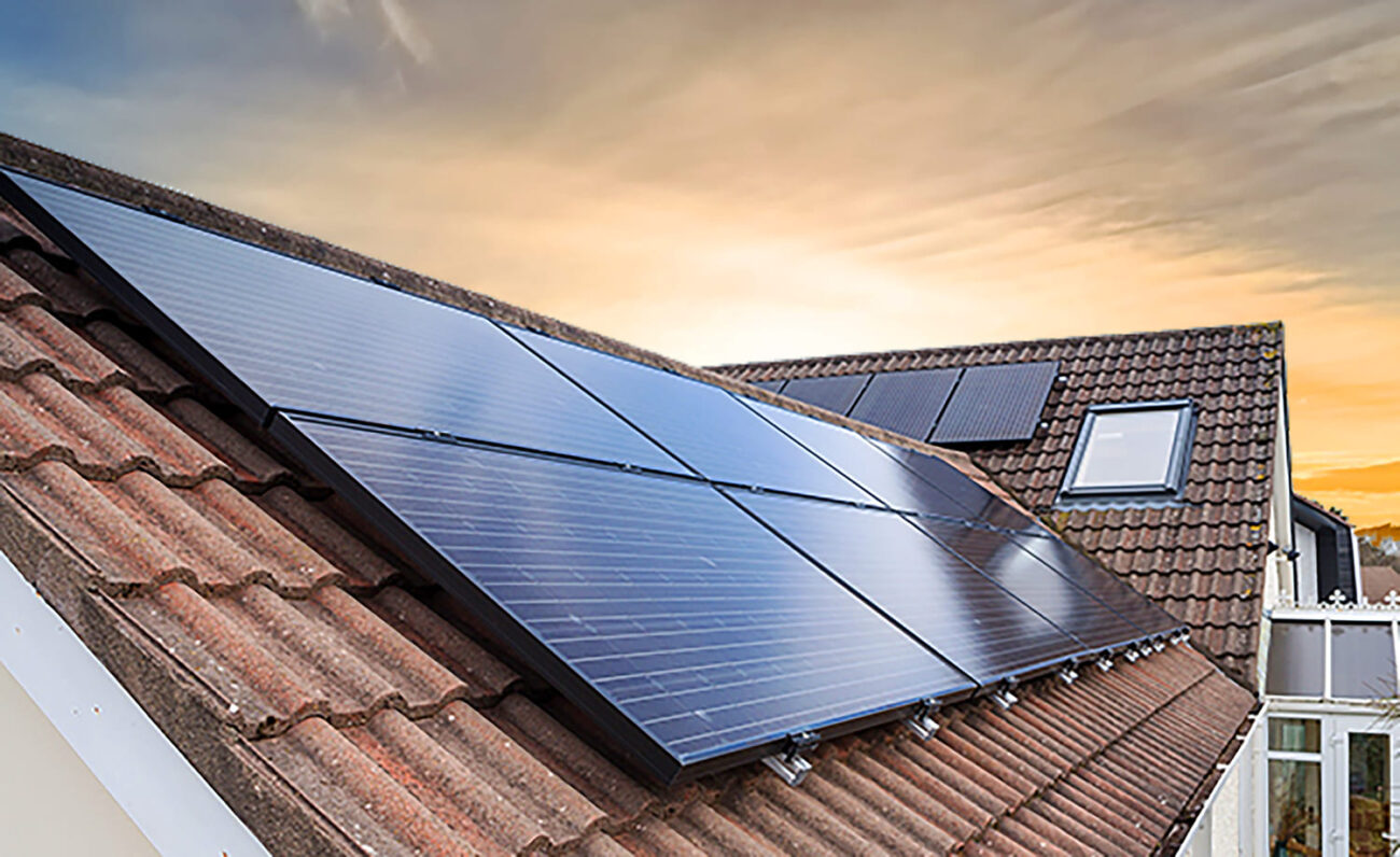 solar-panels-install-roof-top